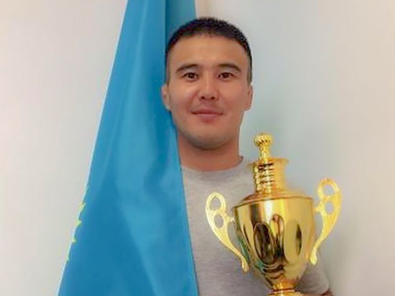 https://adyrna.kz/content/uploads/2019/01/zhas.jpeg