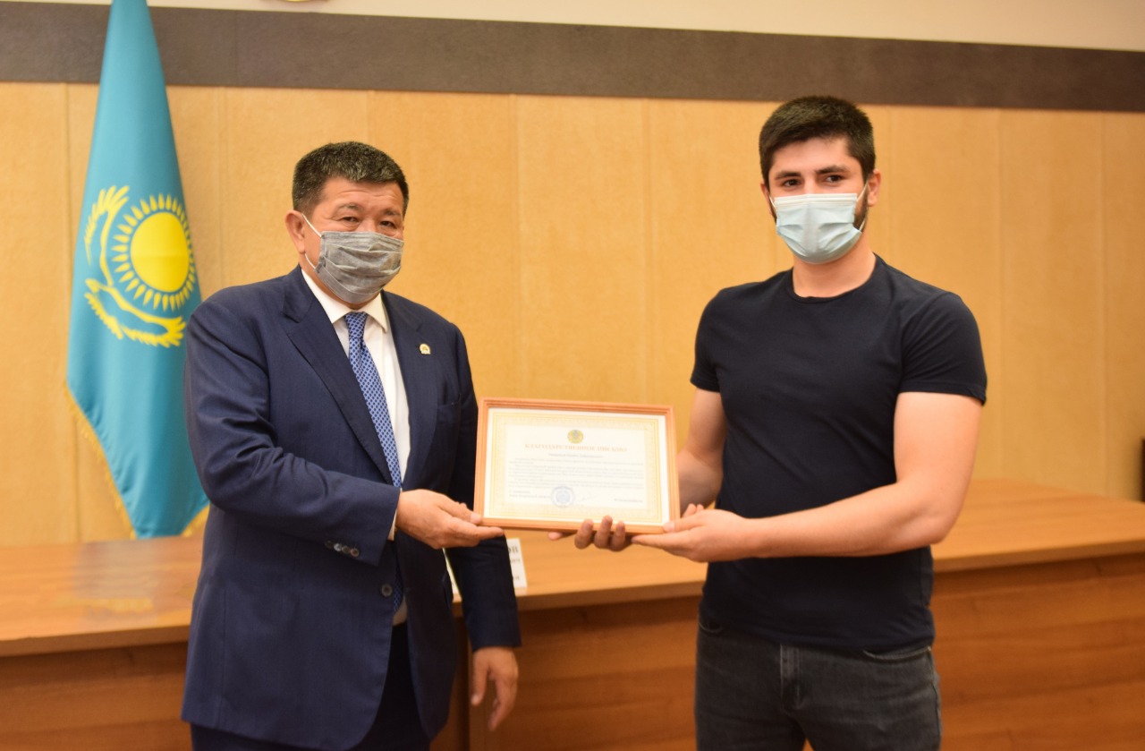 https://adyrna.kz/content/uploads/2020/07/whatsapp-image-2020-07-29-at-20.58.06-1.jpeg
