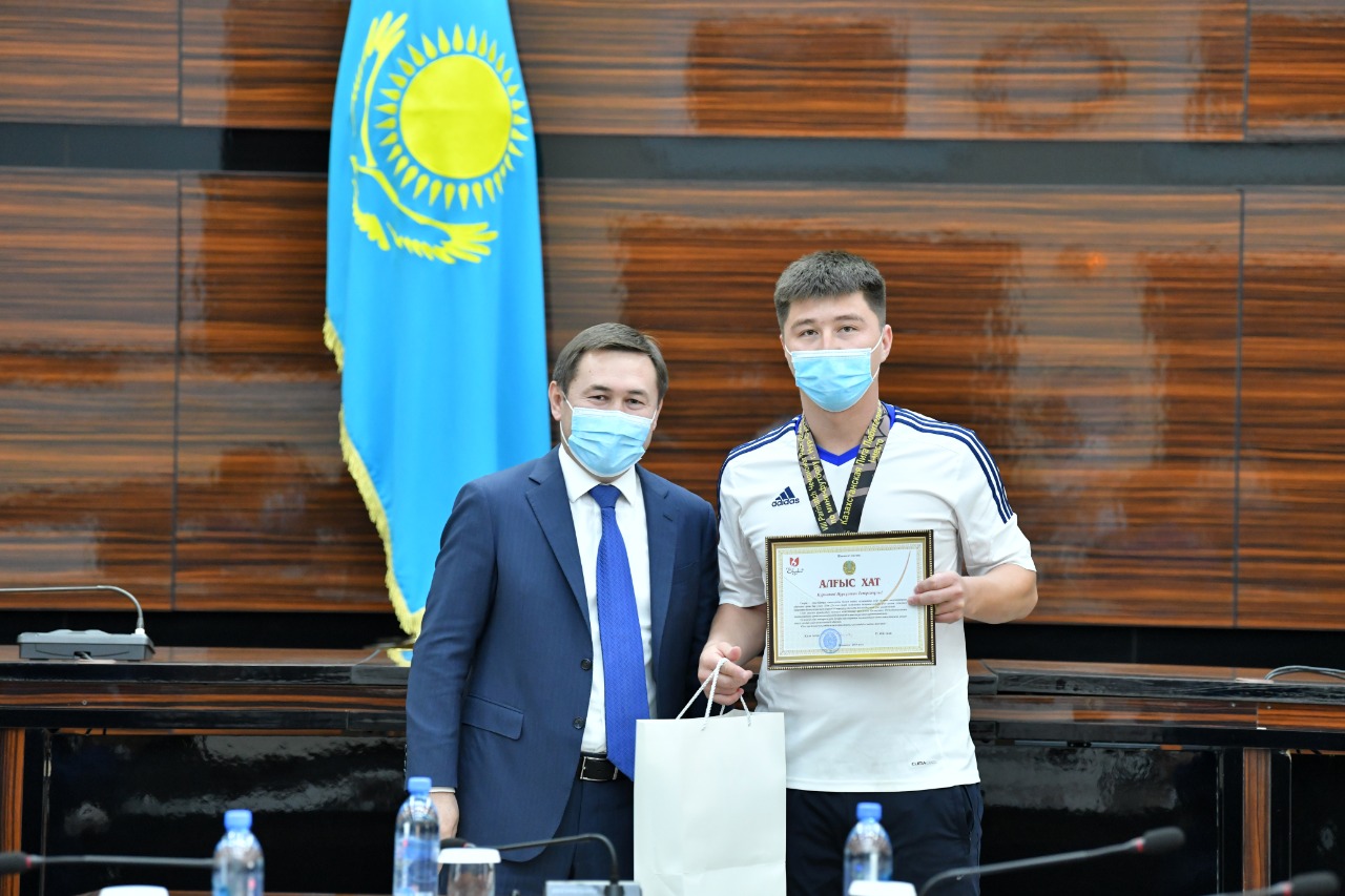 https://adyrna.kz/content/uploads/2020/10/70c101fe-dd92-4090-b667-30e187753772.jpeg