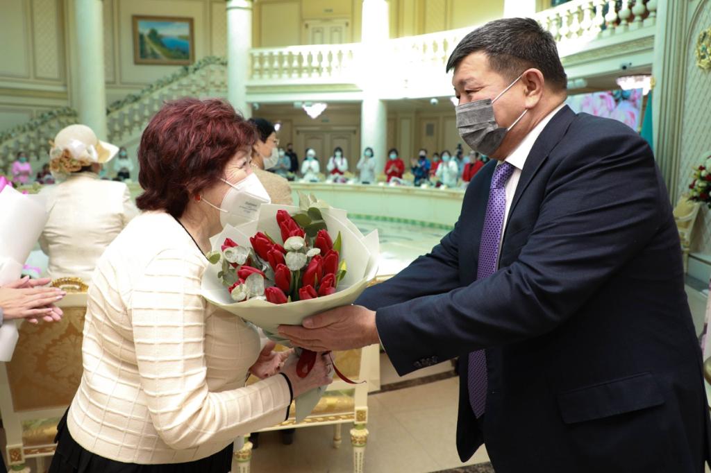 https://adyrna.kz/content/uploads/2021/03/whatsapp_image_2021-03-05_at_18.28.55_11-1.jpeg