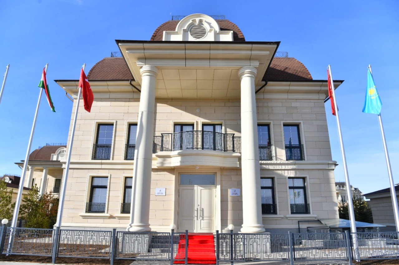 https://adyrna.kz/content/uploads/2021/10/bbac0614-4a84-428e-bf57-b2b6ab208f09.jpeg