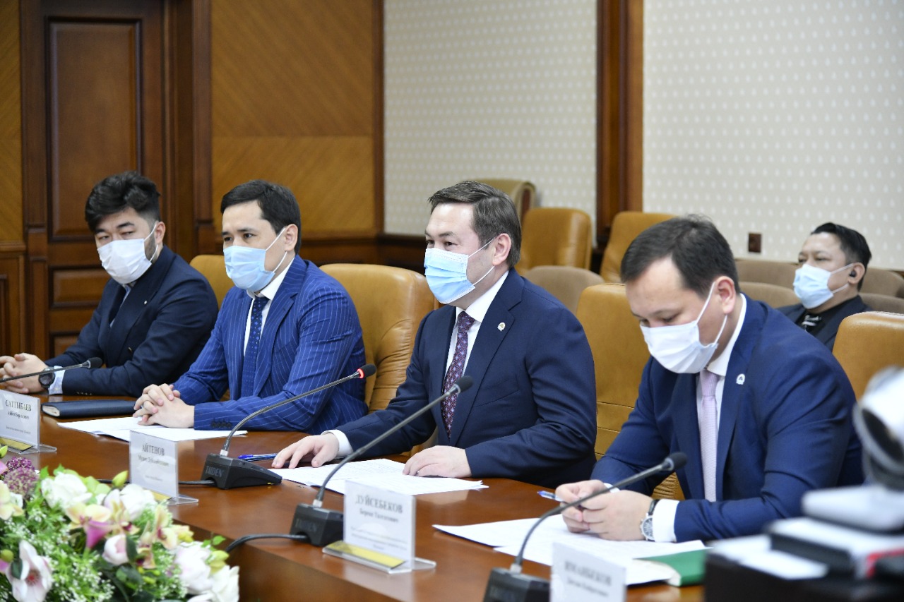 https://adyrna.kz/content/uploads/2021/12/f71b3581-03cd-499c-9c1c-461e434b0050.jpeg