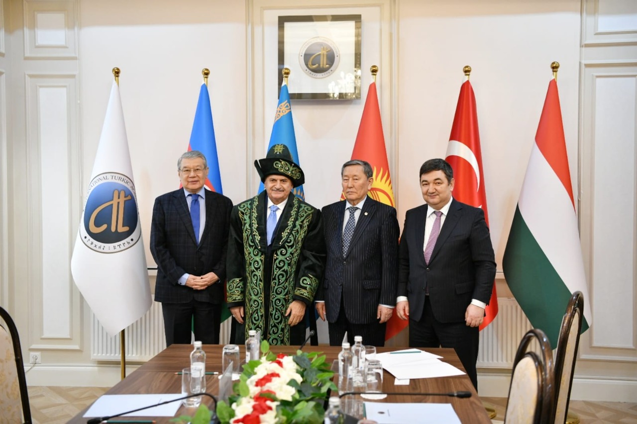 https://adyrna.kz/content/uploads/2021/12/f82db84f-b279-465d-82d9-657e6a645799.jpeg