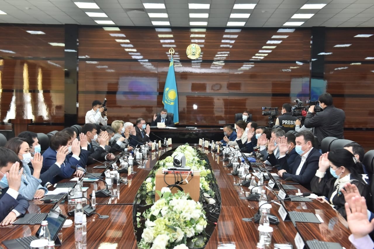 https://adyrna.kz/content/uploads/2022/02/838bb29b-5293-4198-9c21-5962c4f86d6f.jpeg