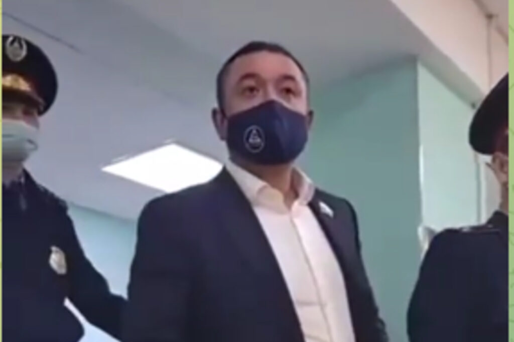 https://adyrna.kz/content/uploads/2022/02/ce95e9a7-c1af-4a26-83f5-aa8941a9dde6.jpeg