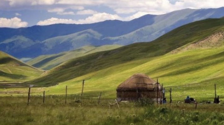 https://adyrna.kz/content/uploads/2022/04/f2160195-eeb5-4c3c-9b21-0332c46c7c25.jpeg