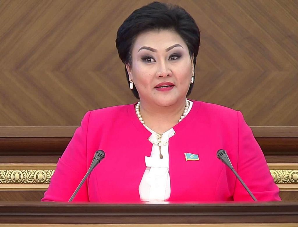 https://adyrna.kz/content/uploads/2022/05/1896860268b9c701e81ce0ebc16e158a.jpeg