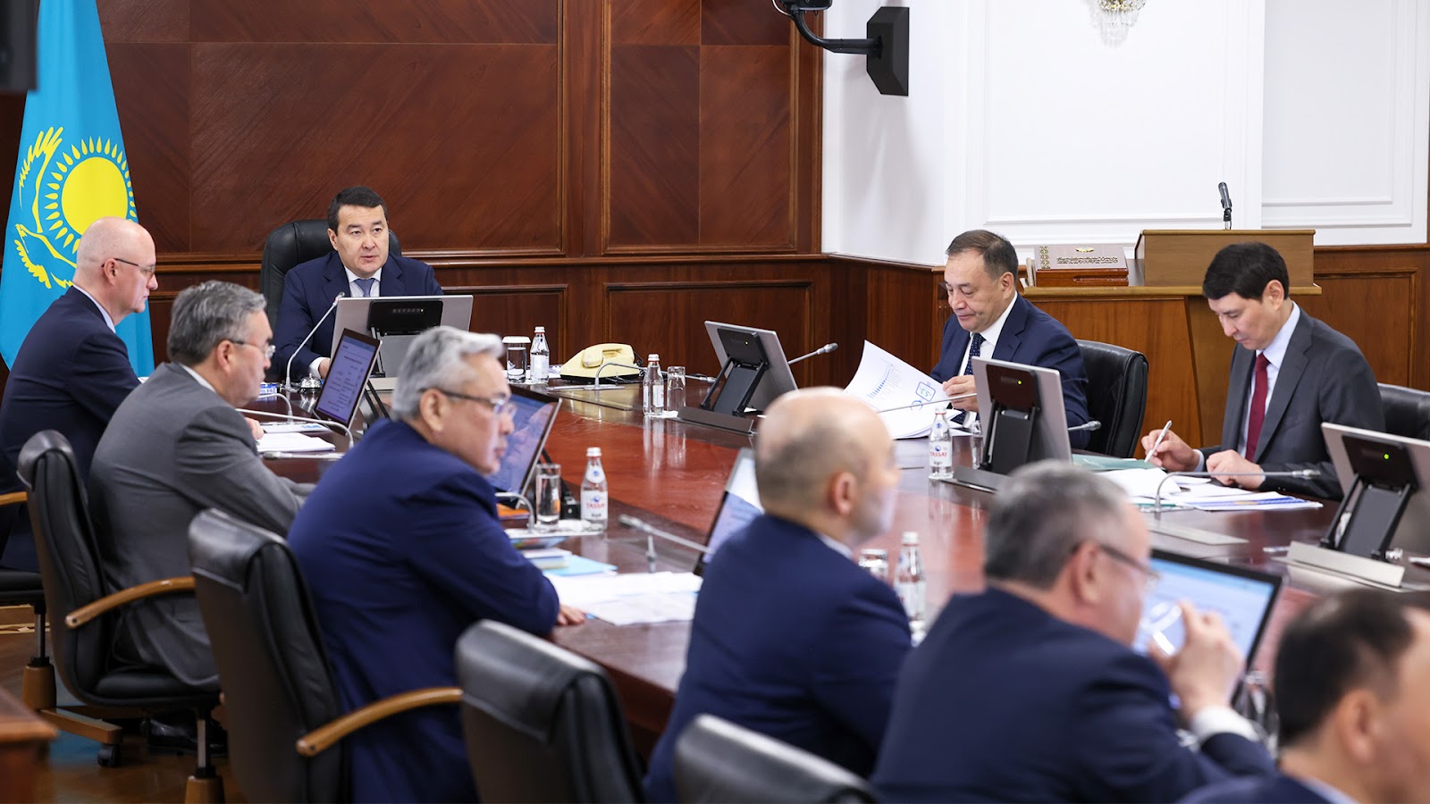 https://adyrna.kz/content/uploads/2022/06/04ab106f-0d8c-47e2-aa86-b3c1c88d0b8c.jpeg