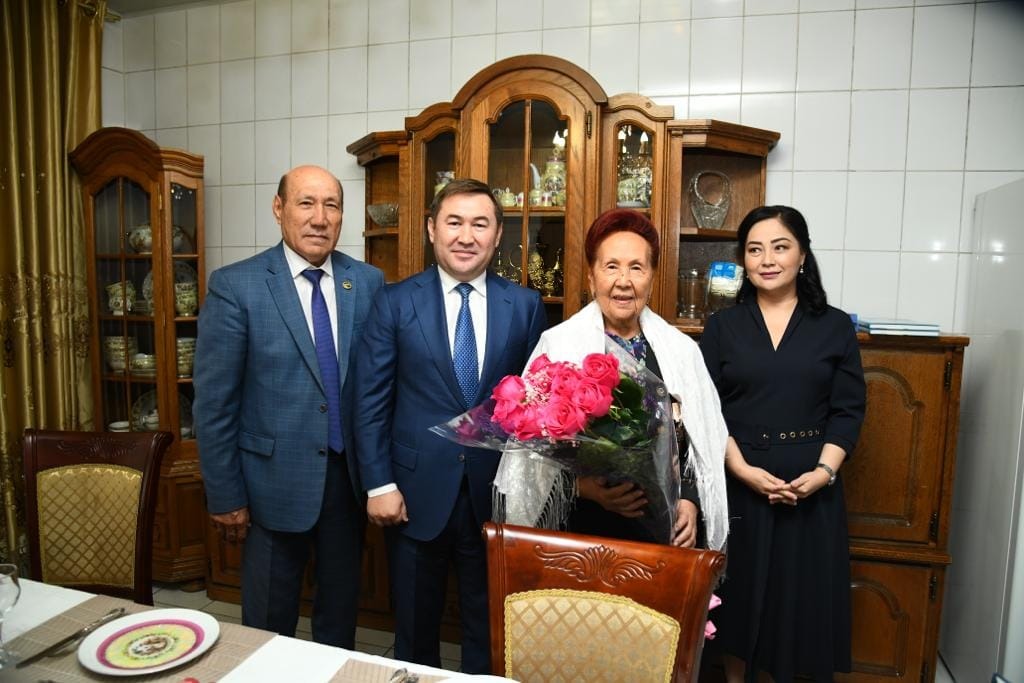 https://adyrna.kz/content/uploads/2022/10/43f3eb78-5d83-46e9-9951-2ec88acc9f95.jpeg