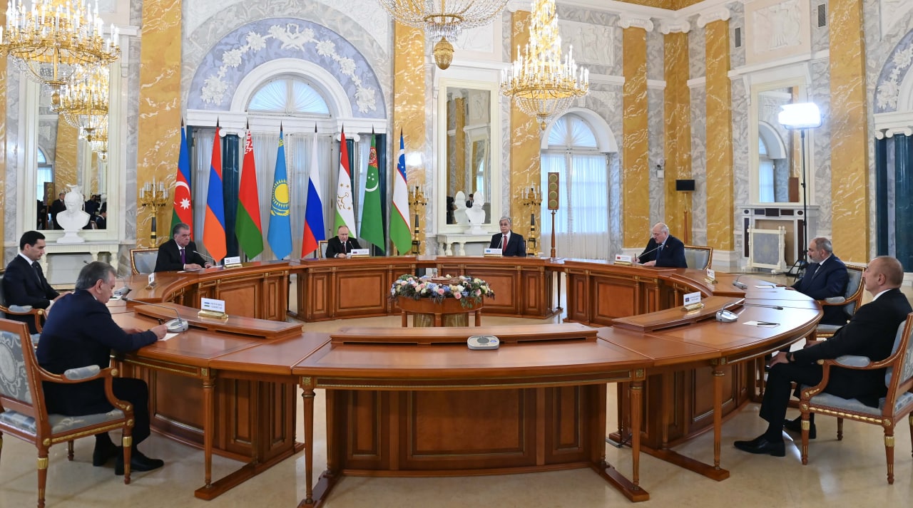 https://adyrna.kz/content/uploads/2022/10/dac0a6b5-41b1-4134-a038-71d231411996.jpeg
