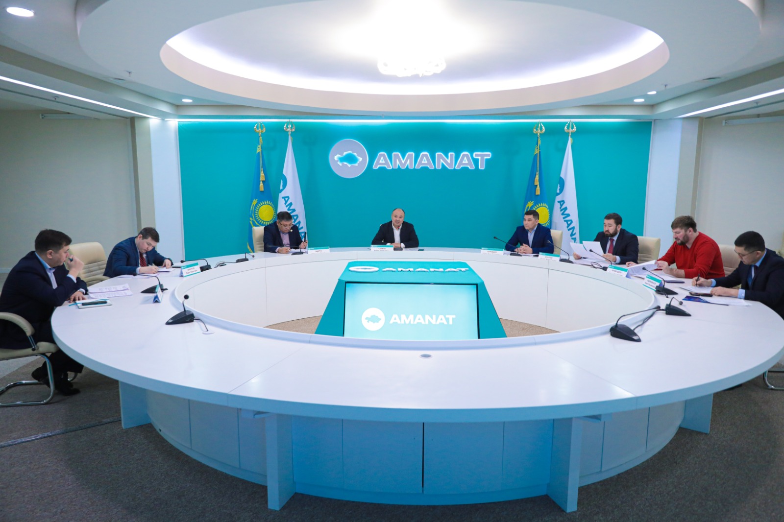 https://adyrna.kz/content/uploads/2023/02/e5e03b40-0b6a-4b0d-97e1-dfe99ebb7882.jpeg