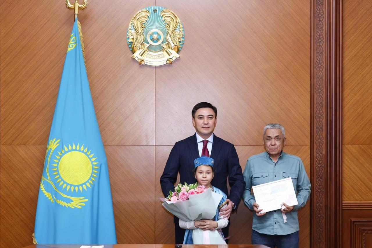https://adyrna.kz/content/uploads/2024/03/f2c31ec1-bb06-46f7-8570-56b89377cdba.jpeg