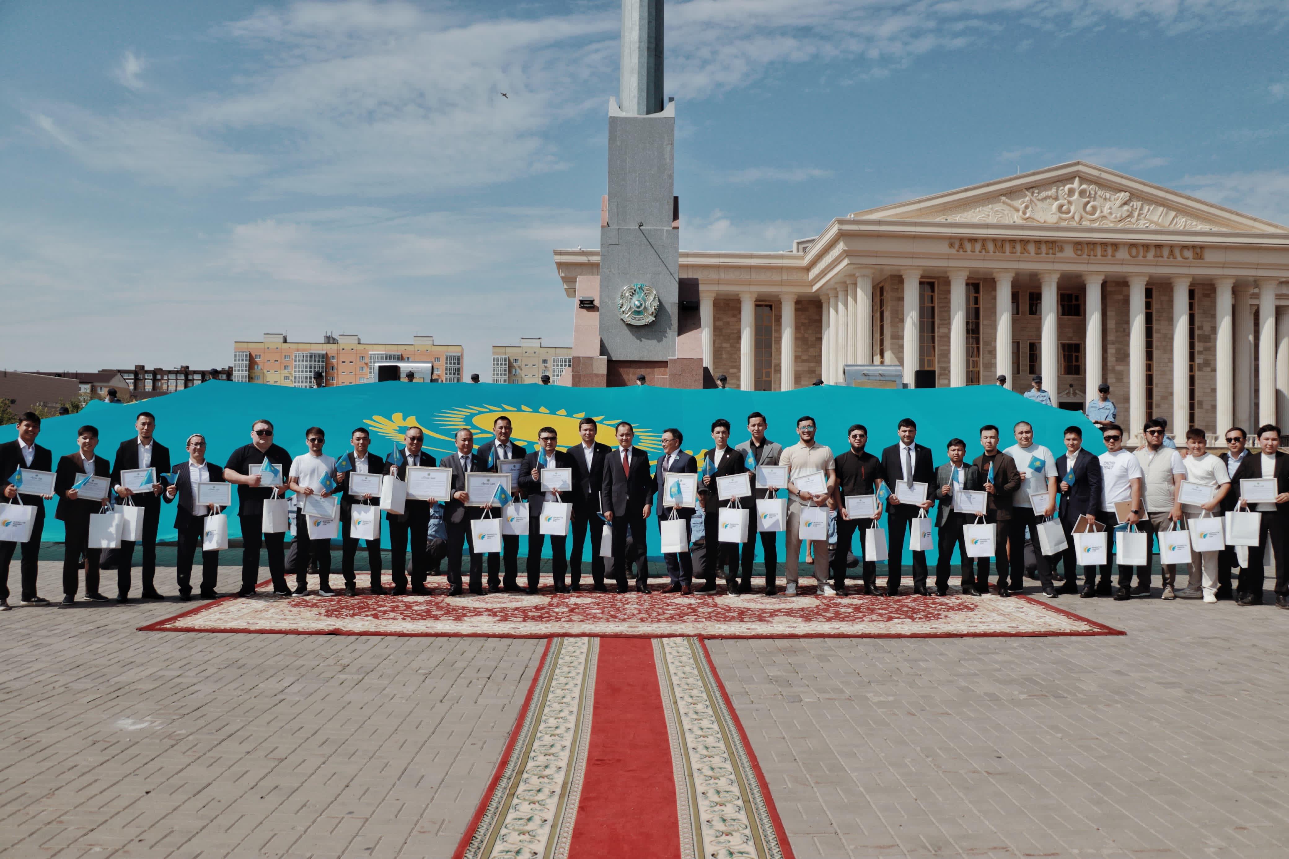 https://adyrna.kz/content/uploads/2024/06/fd7d6202-05f3-4e2c-9780-ff55dc789a92.jpeg