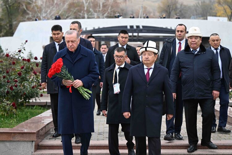 https://adyrna.kz/content/uploads/2024/11/d0355071-6e0c-4efe-9fca-1a5ef25e561b.jpeg