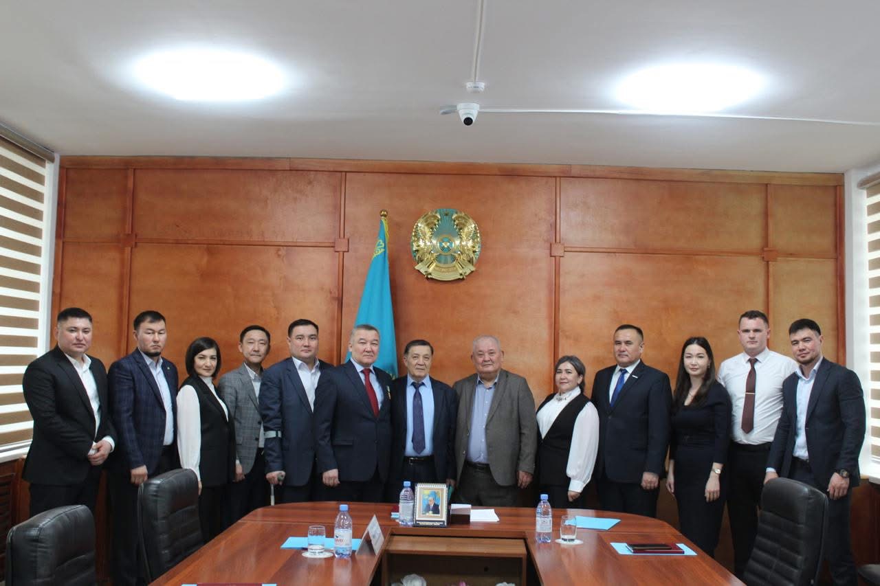 https://adyrna.kz/content/uploads/2025/02/8eff9aca-e7c0-4876-a2a6-406d27b91926.jpeg