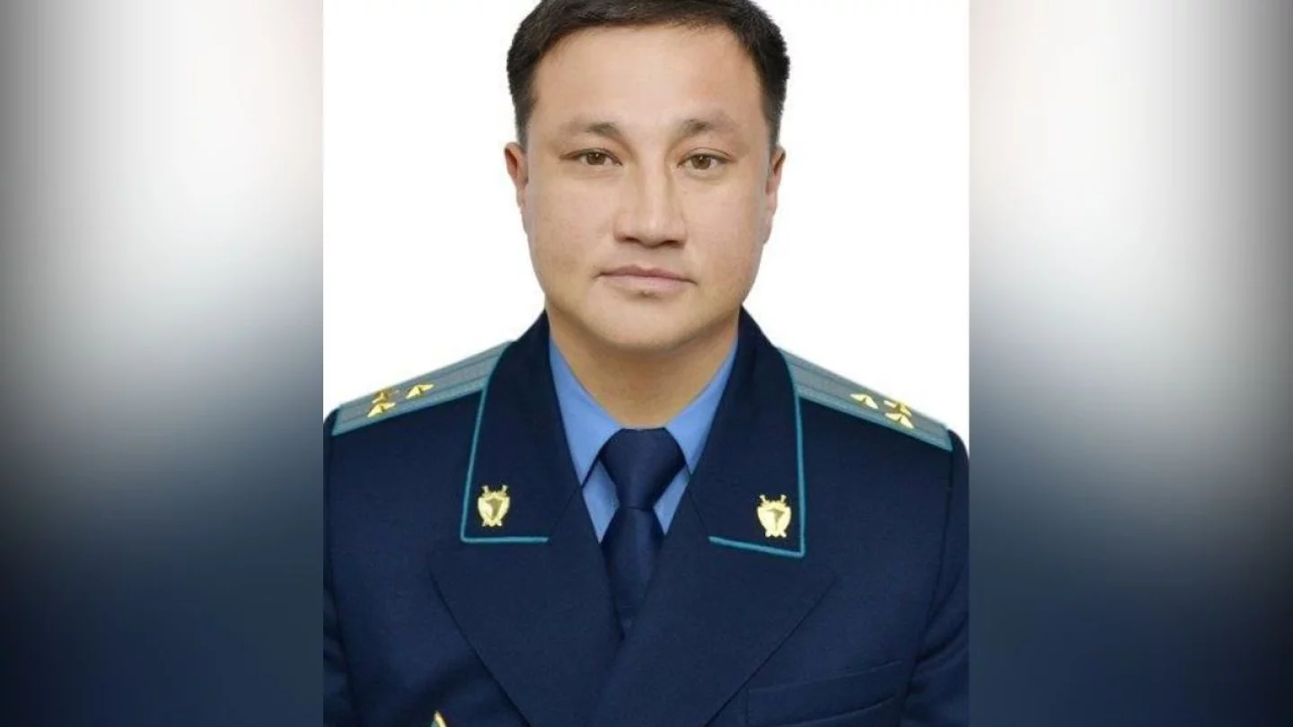 Адамның жыланмен жыныстық қатынасы туралы видео Жағажайдағы жалғыз жұптардың жасырын камера сексі